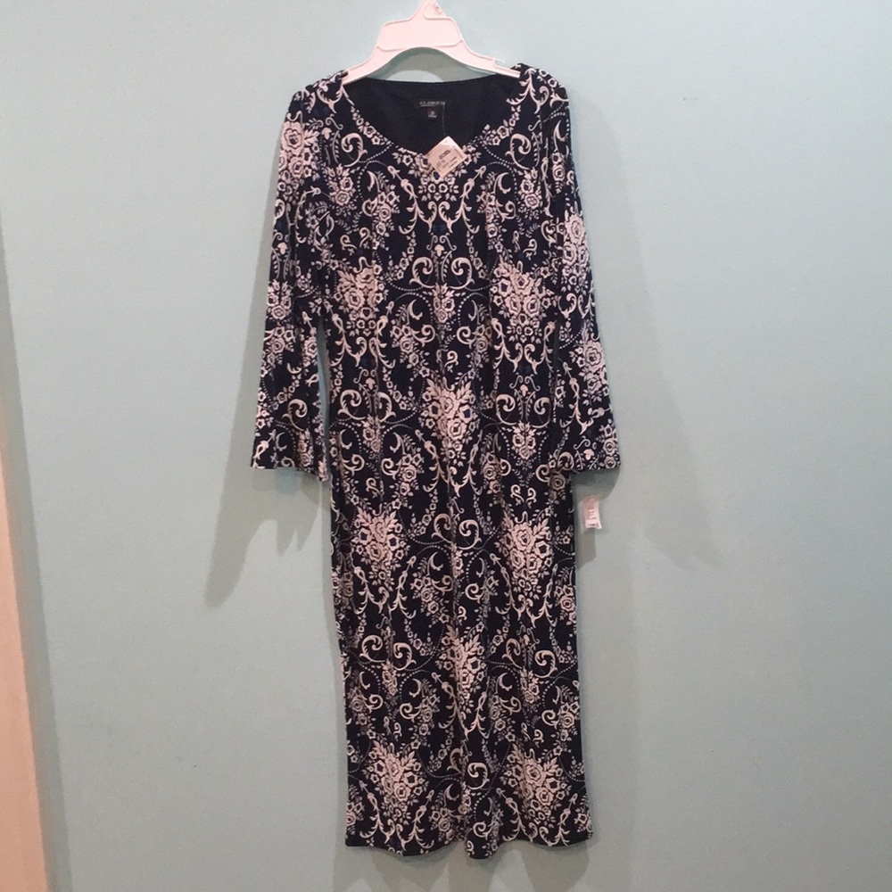 Bell sleeve dress